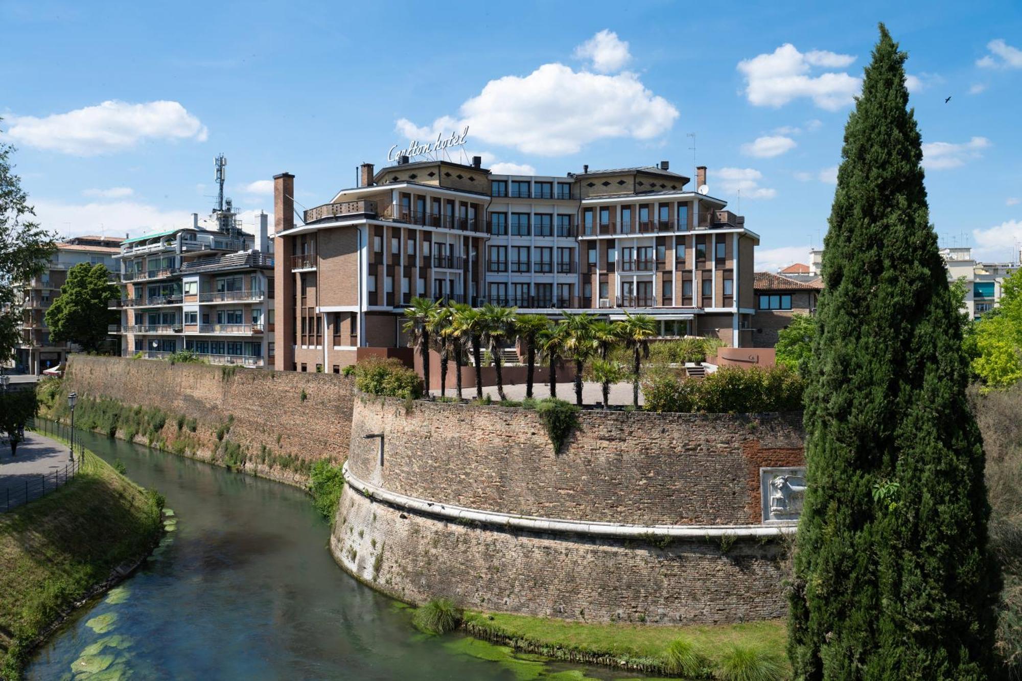 Hotel Carlton Treviso Exterior photo